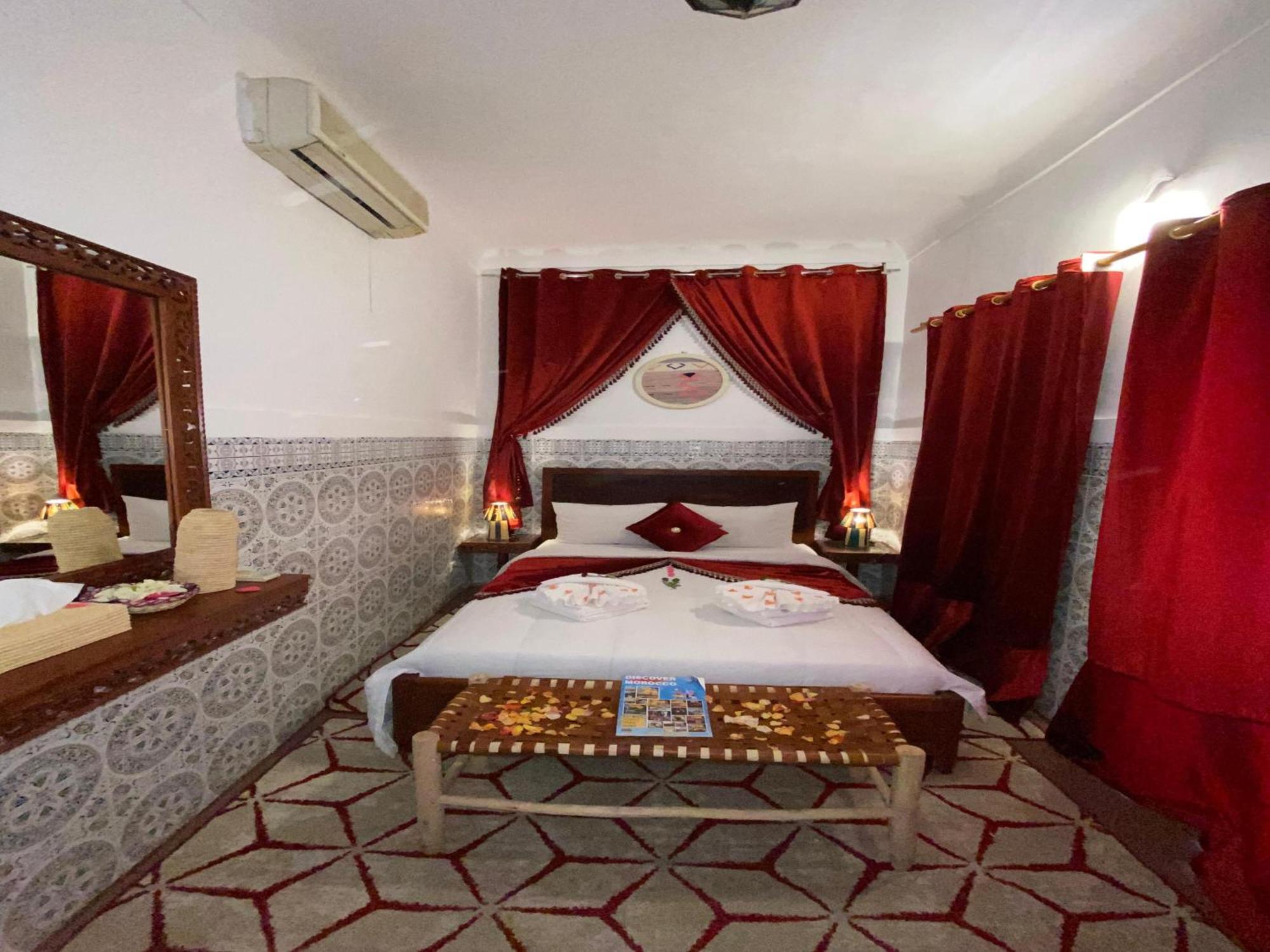 Riad Lazord Marrakesh Eksteriør bilde